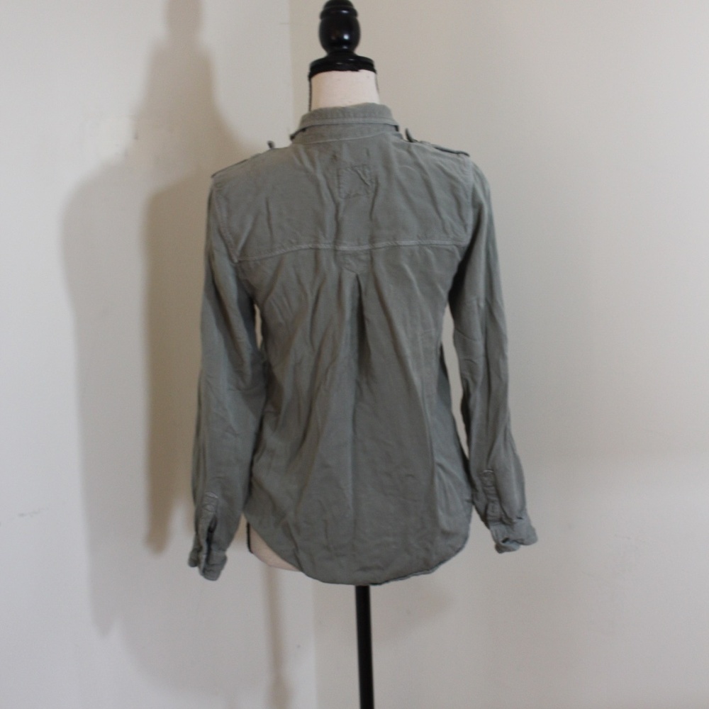 Bundle of American Eagle, Boyfriend Fit & Hollister flannels long sleeve - Picture 9 of 16